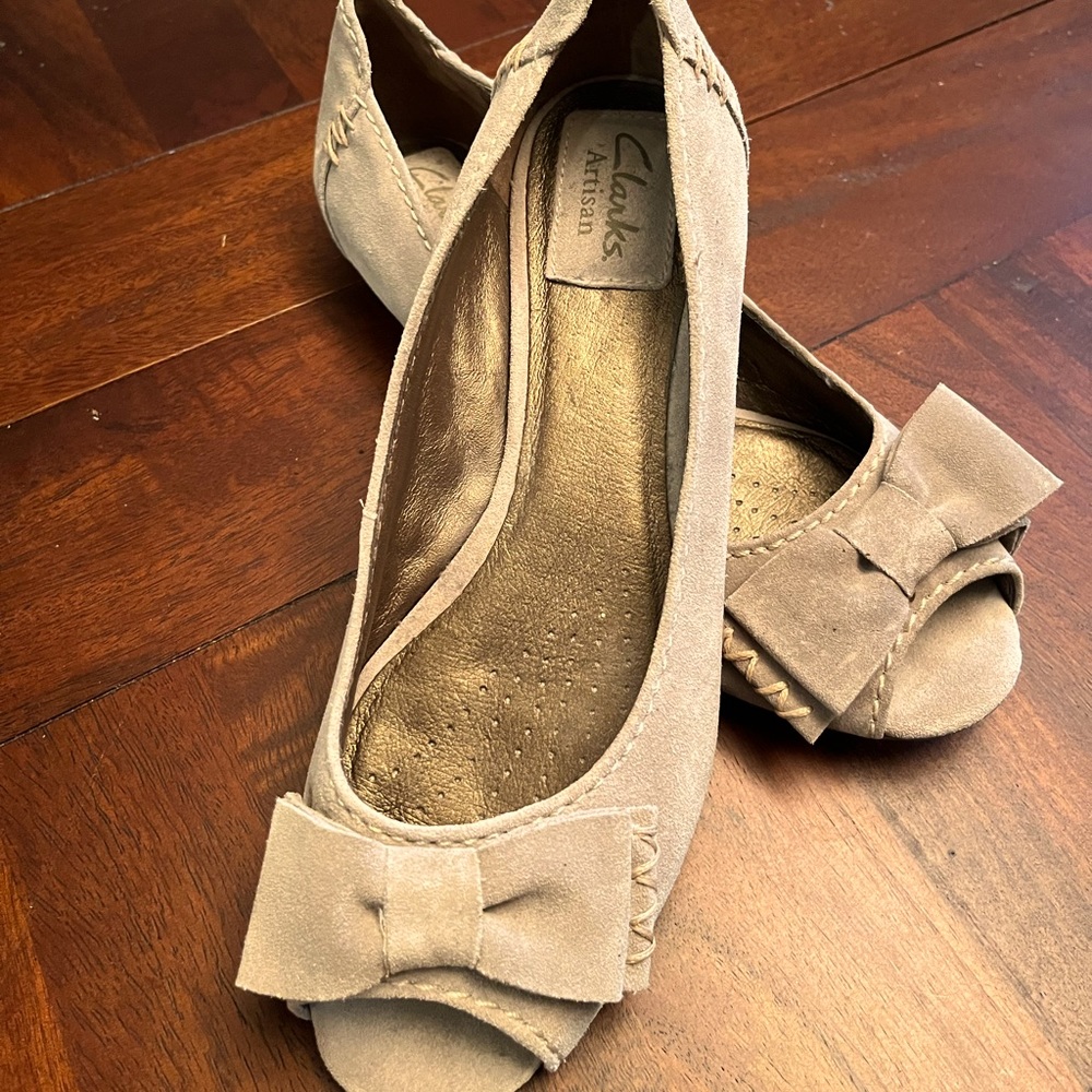 Clarks Beige Suede Peep-Toe Flats with Bow